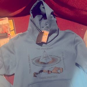 Mens NWT KYRIE “the awakening” pullover hoodie